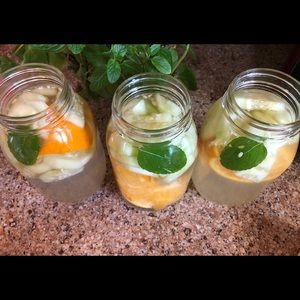 Meet your Posher, Claudia